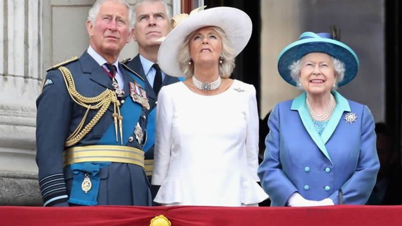 Prince Charles & Camilla prepping to take ‘central roles’ after Queen ...