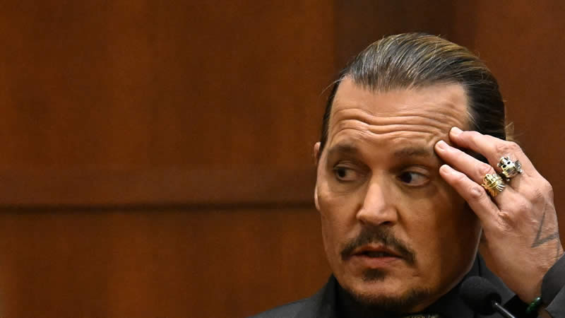 Johnny Depp tells court he has to defend himself