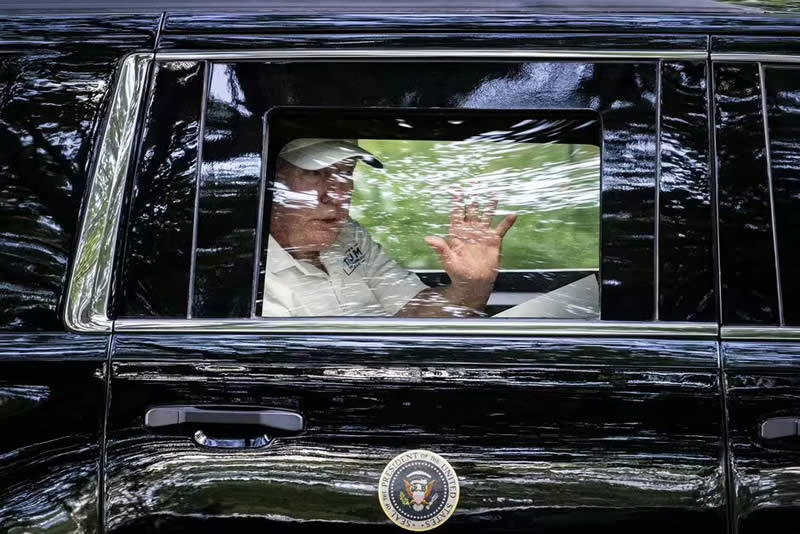 Frail-looking Trump spotted