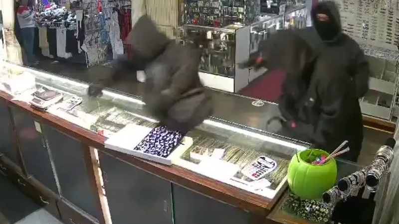 Valley Indoor Swap Meet robbery