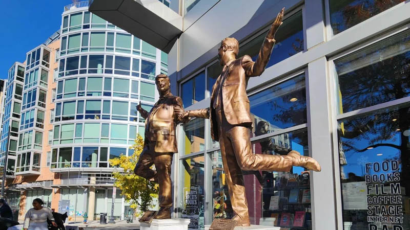 Donald Trump and Jeffrey Epstein statue