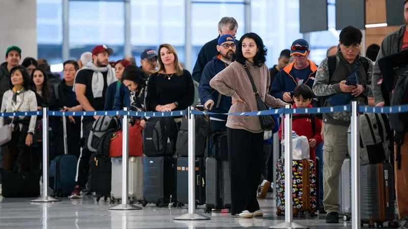 Longest Shutdown Tests Air Travel