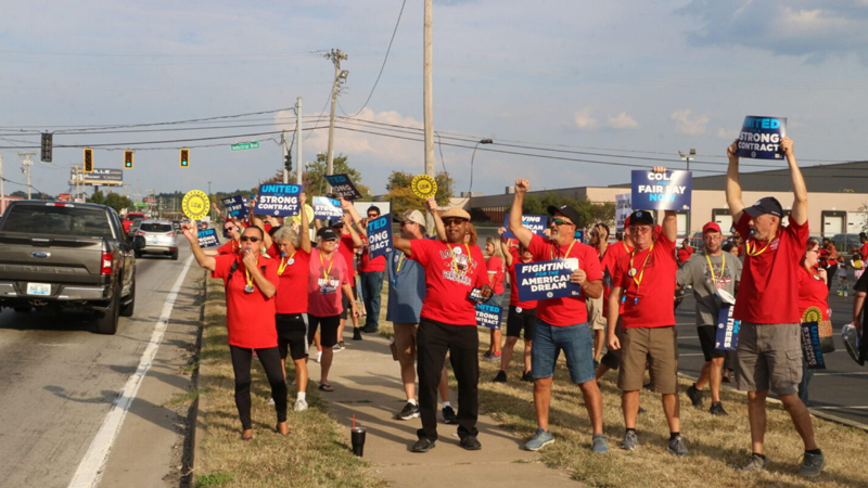 Kentucky battery plant workers