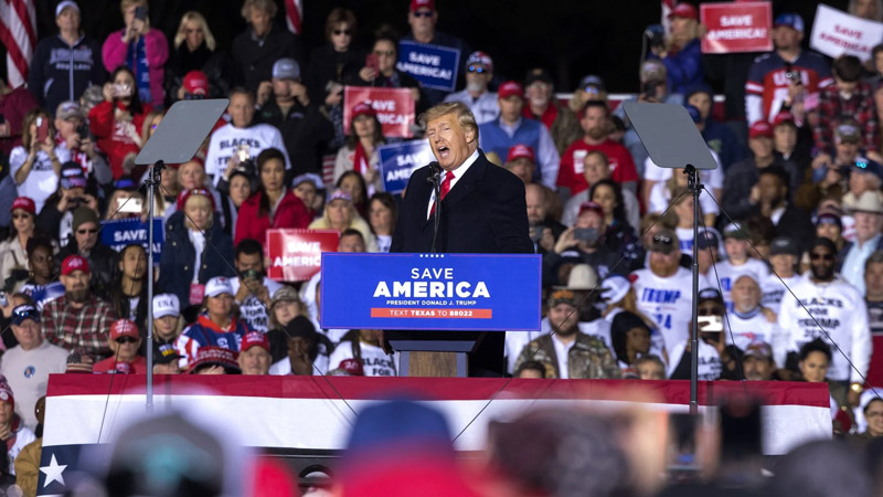 Rising Living Costs Put Trump’s Tariff Strategy on the Brink Ahead of 2026 Midterms