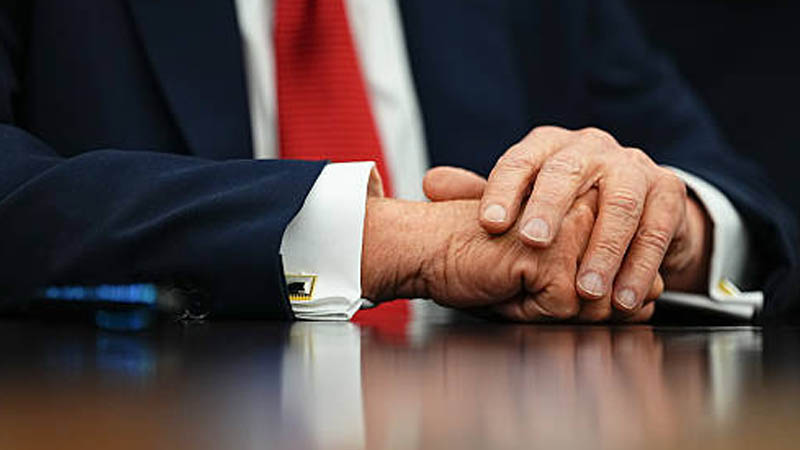 trump hand